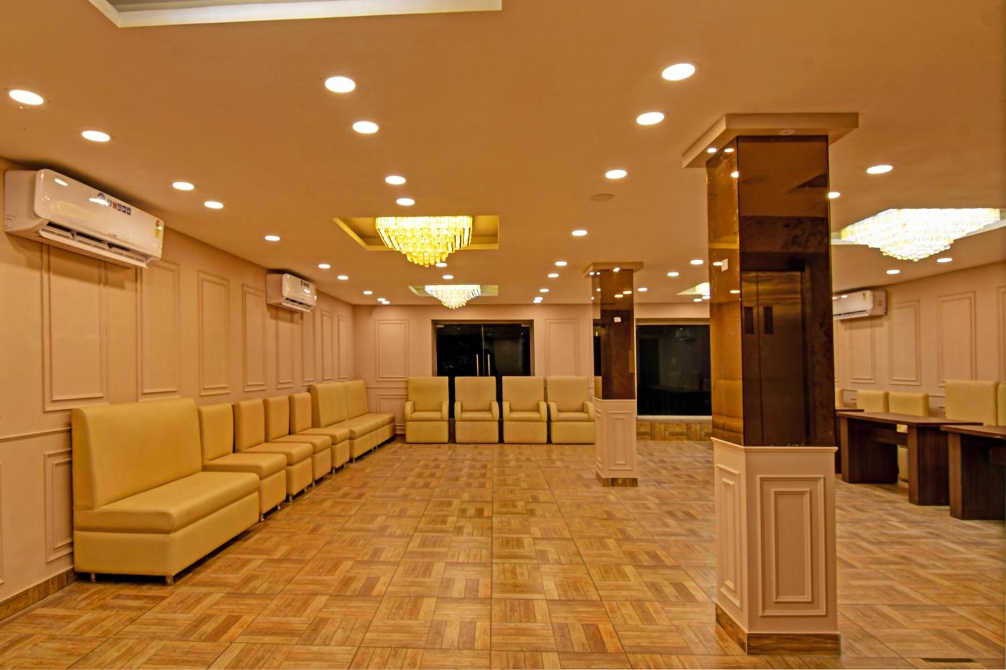 Townhouse Refresh Hotel Kolkata Exterior photo