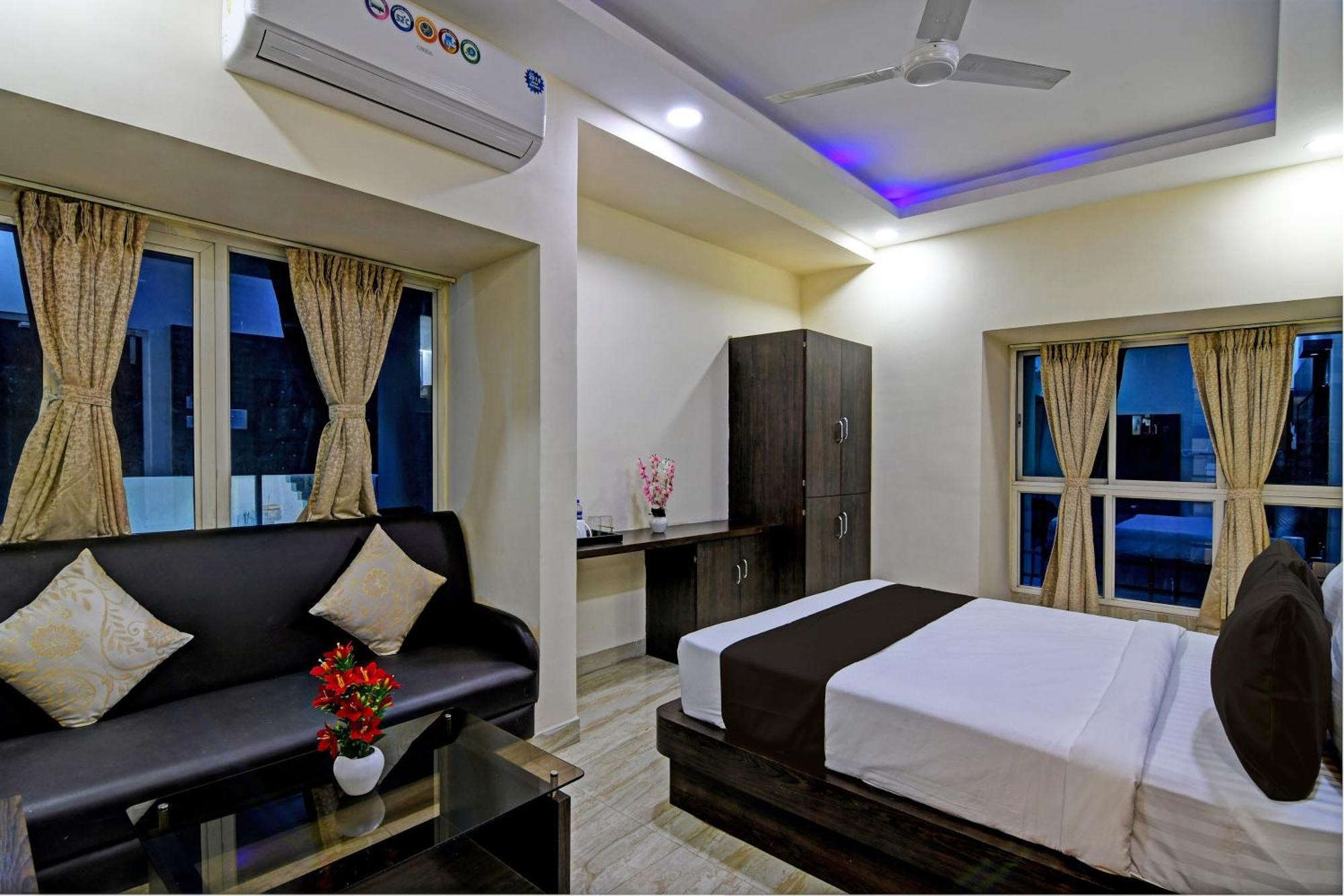 Townhouse Refresh Hotel Kolkata Exterior photo